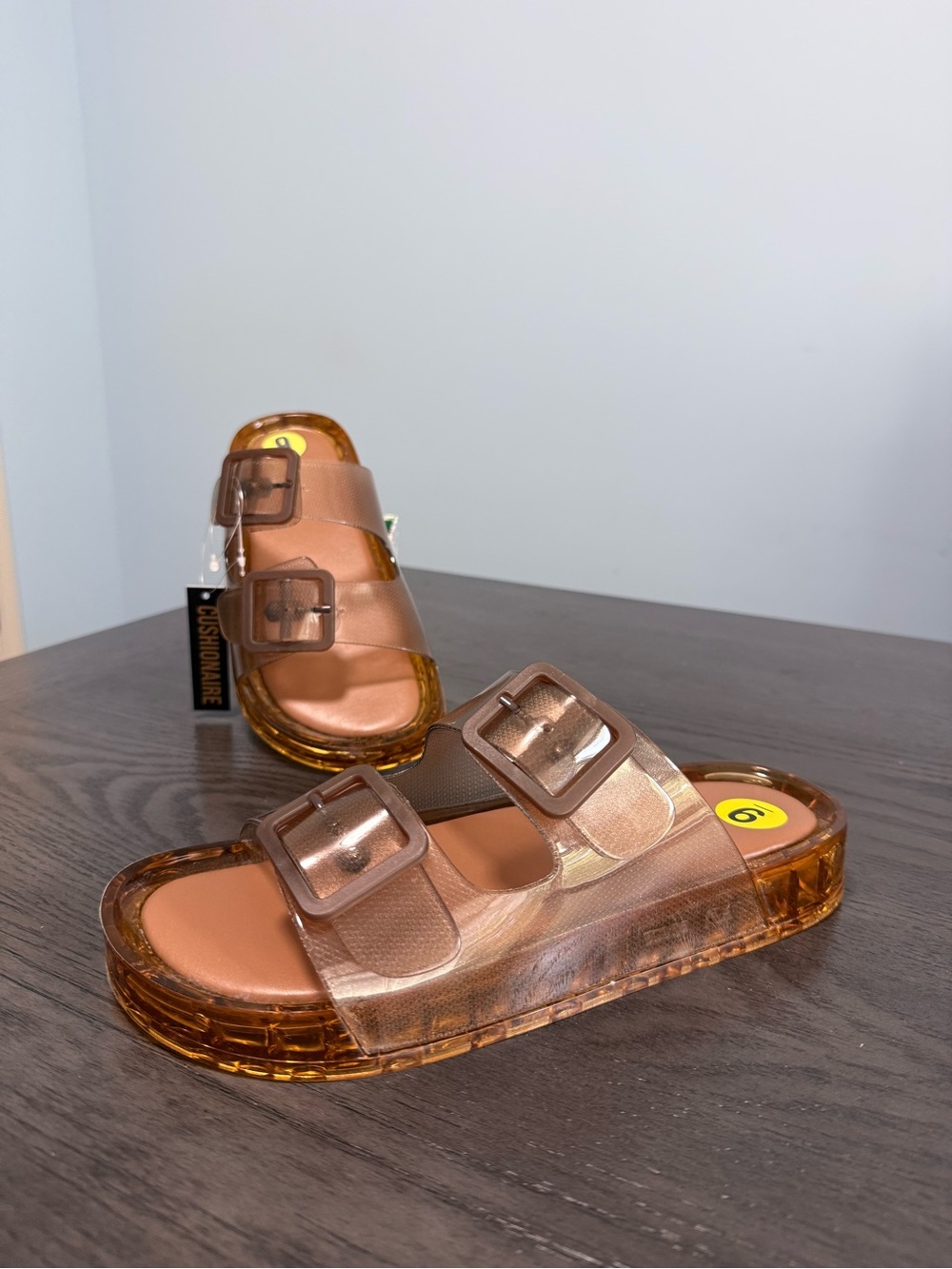 Cushionaire Women’s Double Buckle Jelly Slide Sandals Amber Brown Size 9 NWT